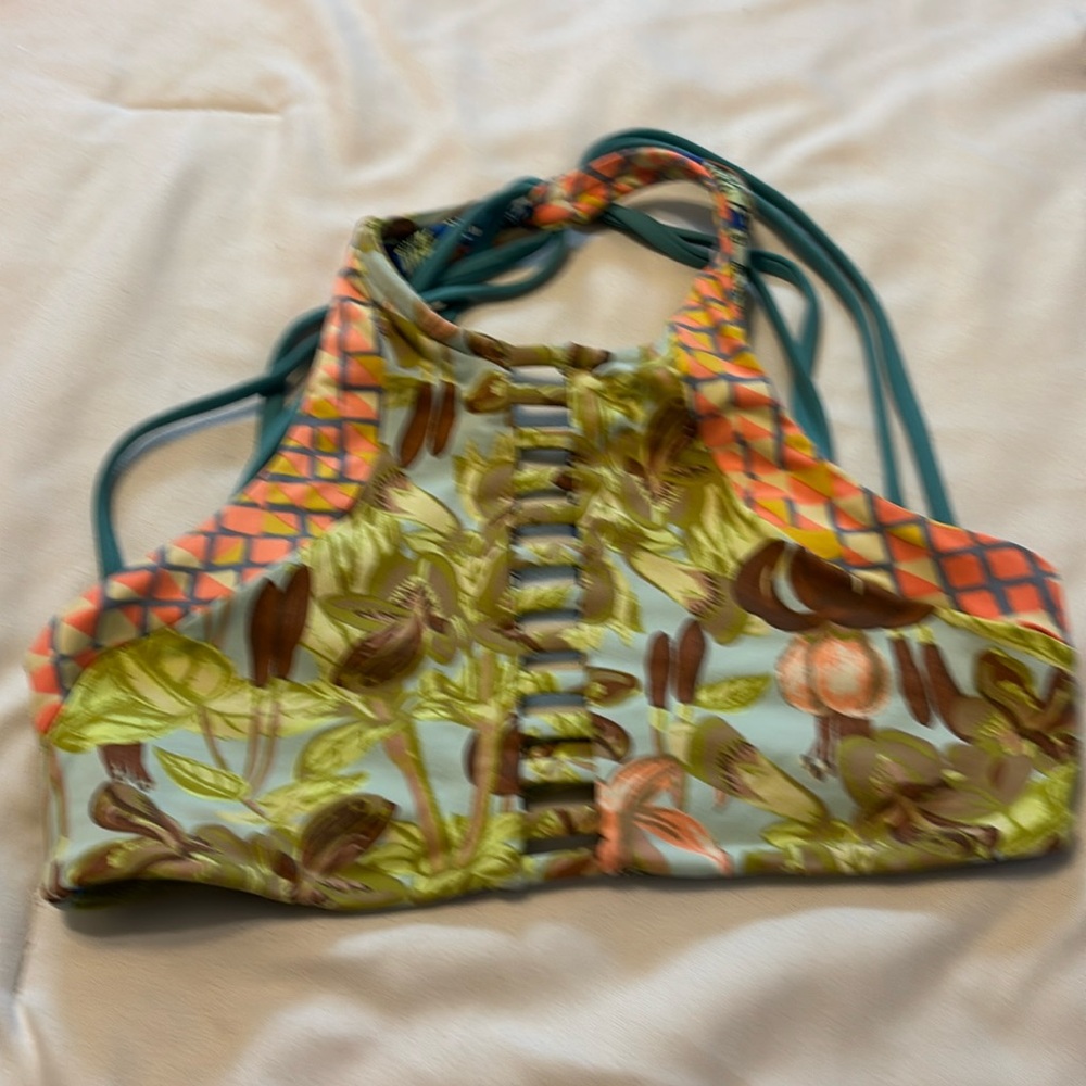 Maaji bikini top size small